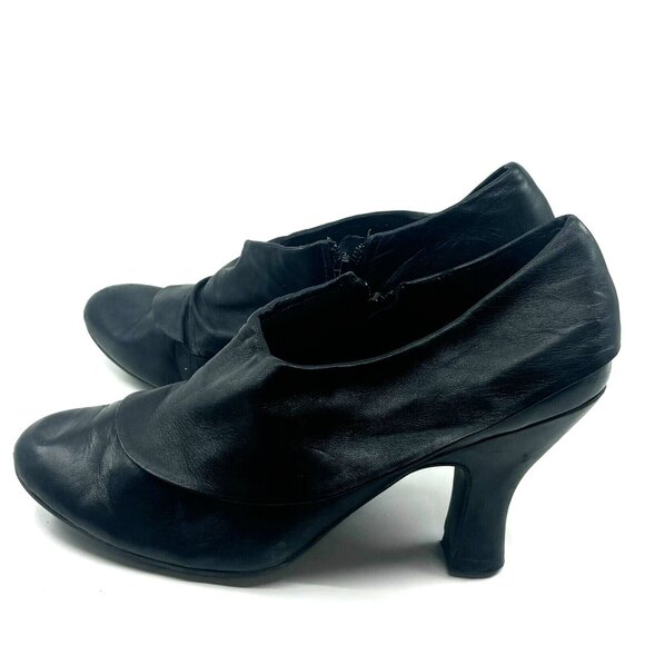 me too Fremont Leather Cuffed Ankle Bootie Spool Heel Shoe, Women's 9M, Black - Picture 3 of 10